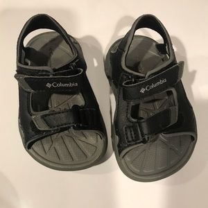 Columbia boys size 5(toddler) sandals